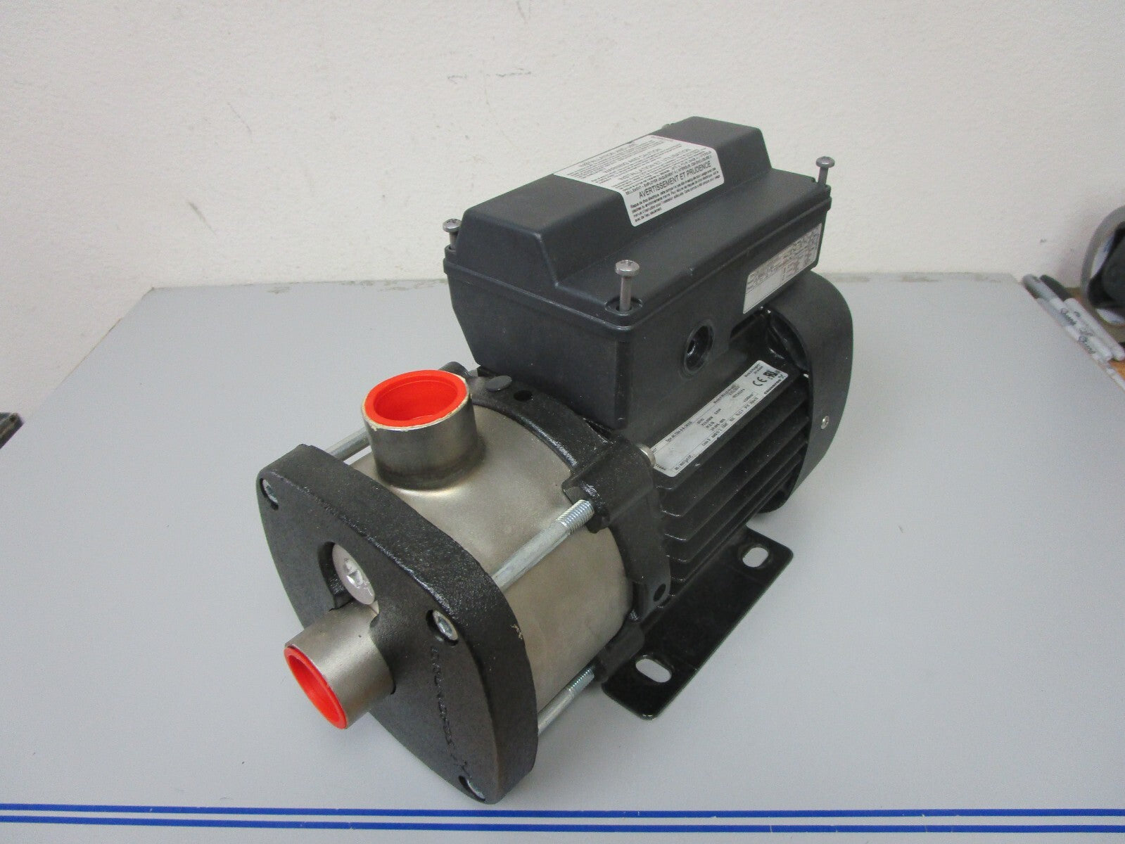 *NEW* 0720 Grundfos Multistage Centrifugal Pump 97850225 98584167