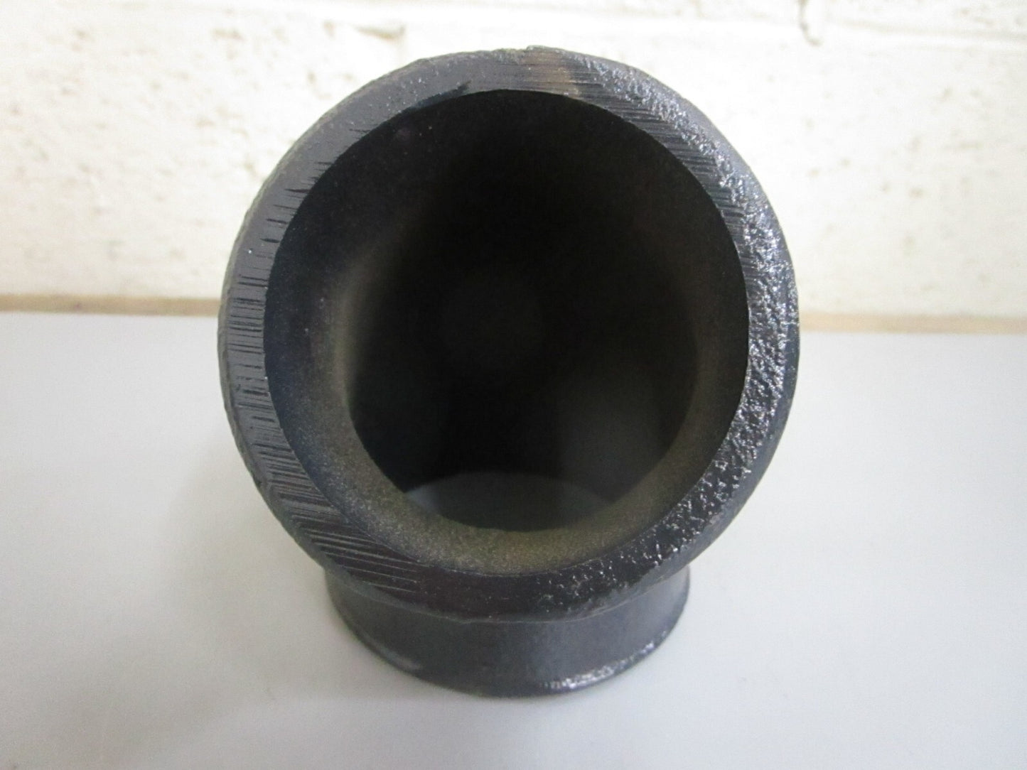 *NEW OEM* 0820 OMC Johnson Evinrude Exhaust Elbow 909258 0909258