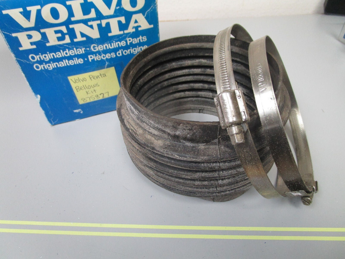*NEW OEM* 0810 Volvo Penta Bellows Kit 875827