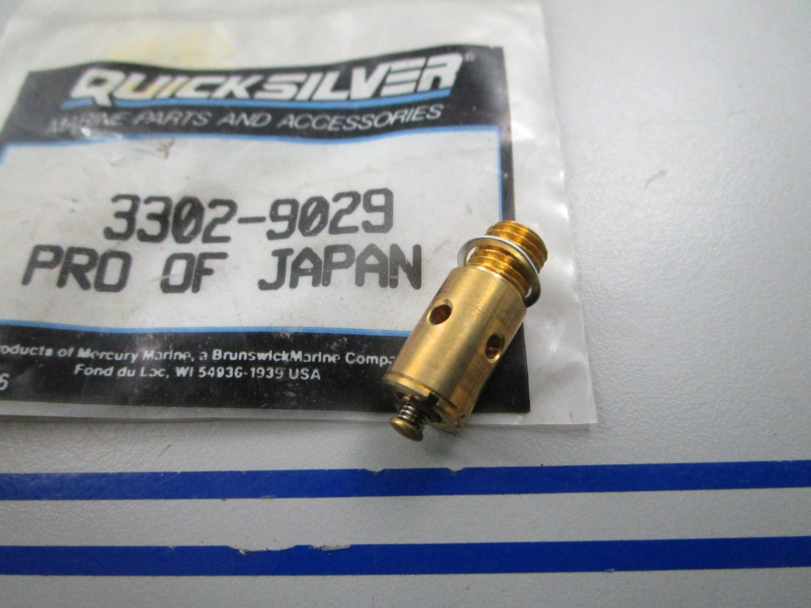 NEW OEM Mercury Quicksilver 3302-9029 Needle & Seat 0810