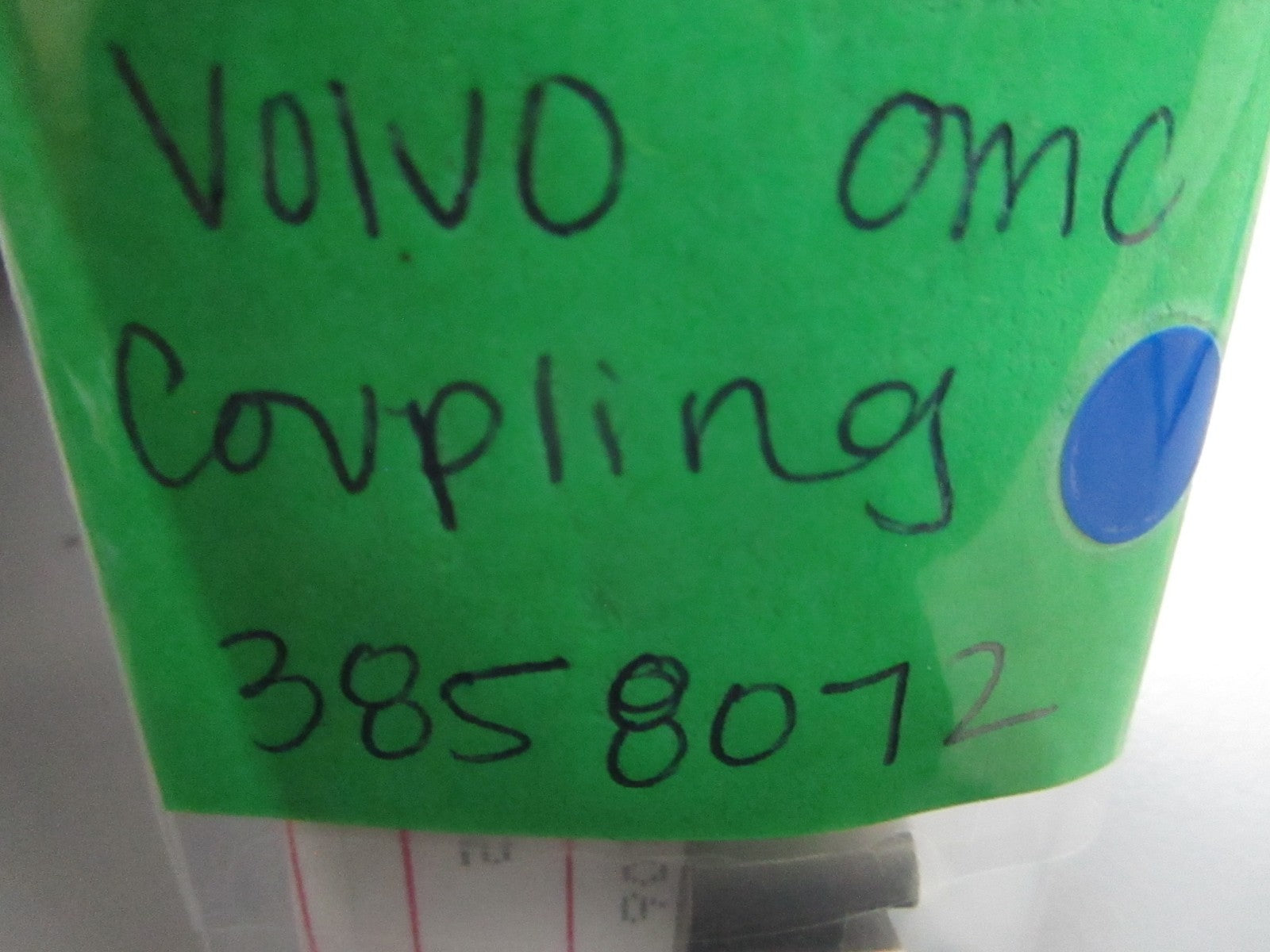 *NEW OEM* 0810 Volvo OMC Coupling 3858072