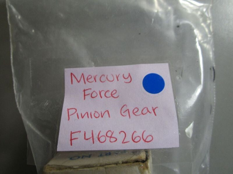 *NEW OEM* 0770 Mercury Quicksilver Pinion Gear F468266