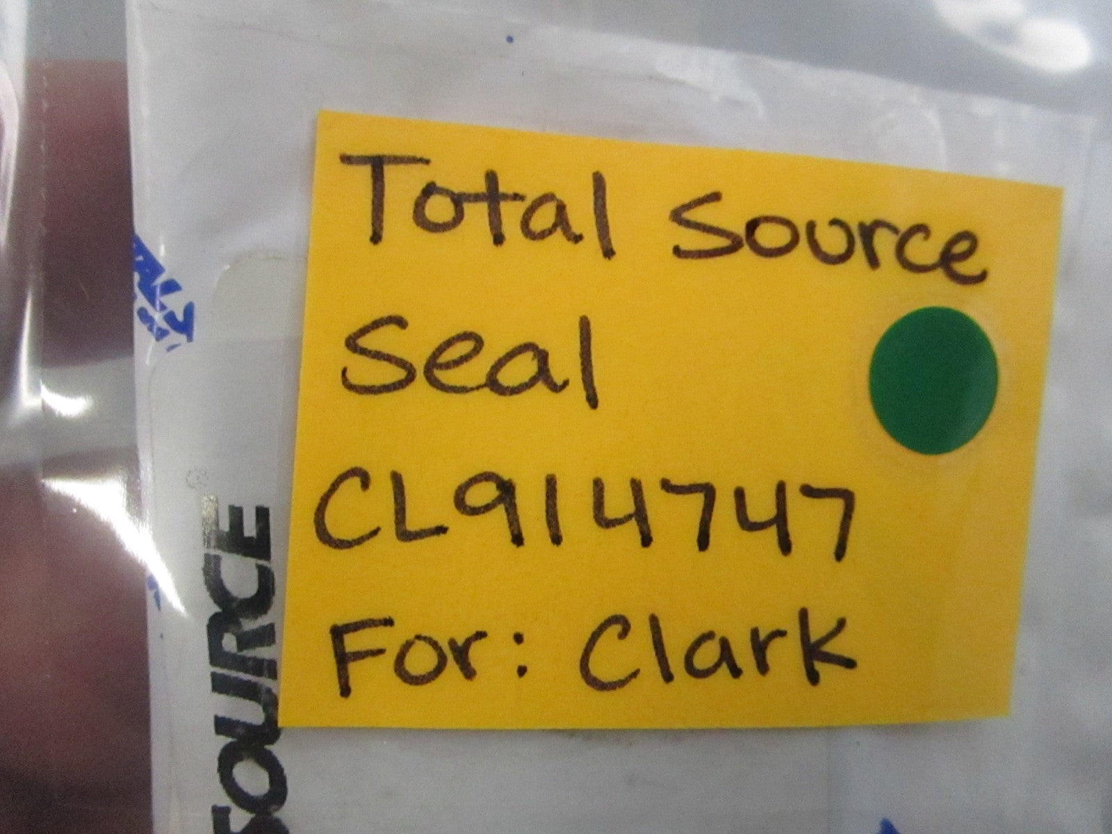 NEW CL914747 For: Clark Total Source Seal 0810