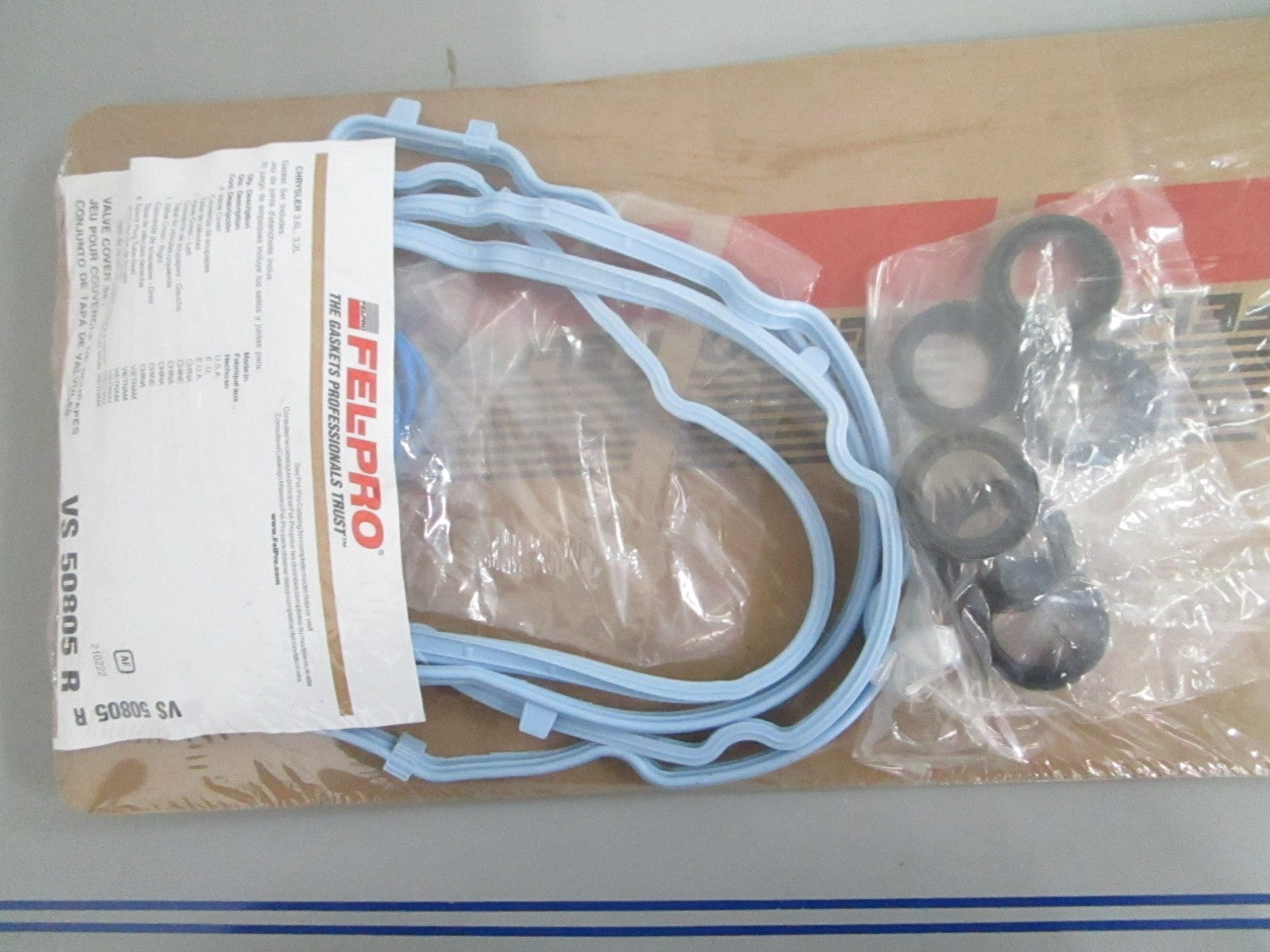 *NEW* 0820 Fel-Pro Valve Cover Gasket Set VS50805R