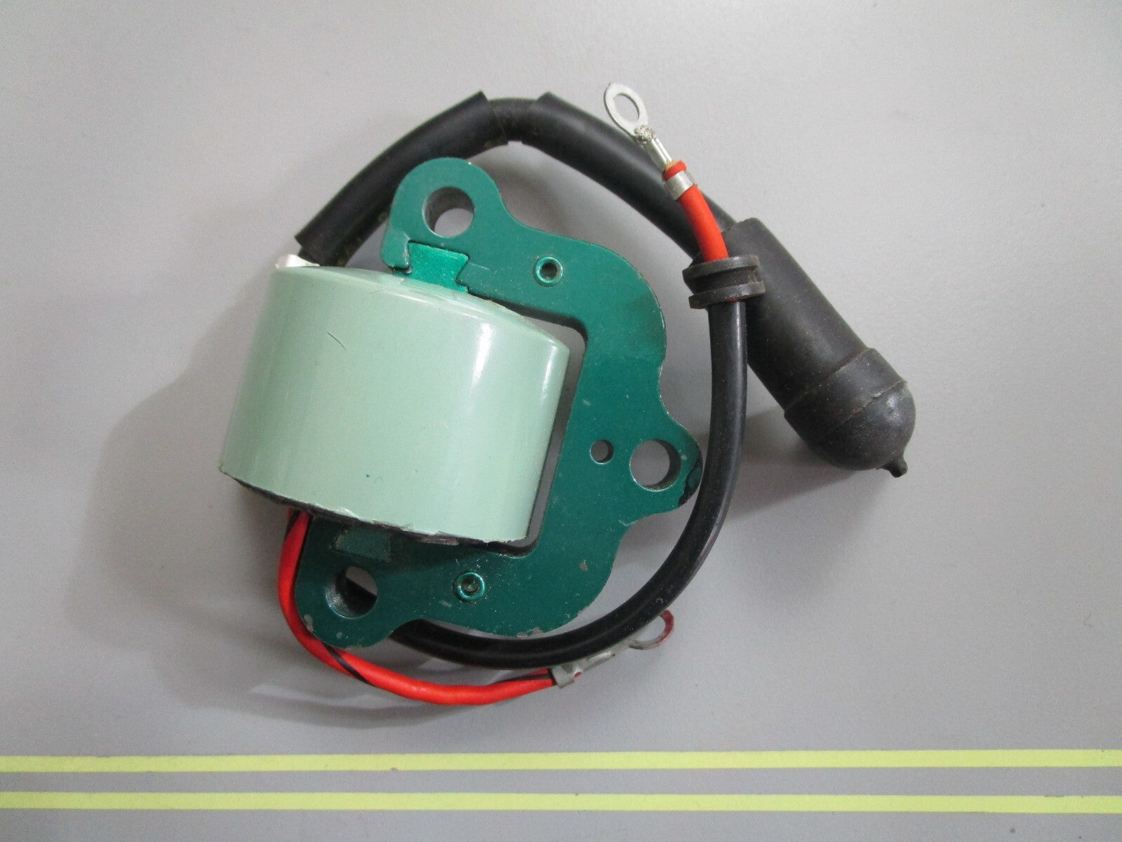 *NEW OEM* 0820 OMC Johnson Evinrude Ignition Coil 580821 0580821