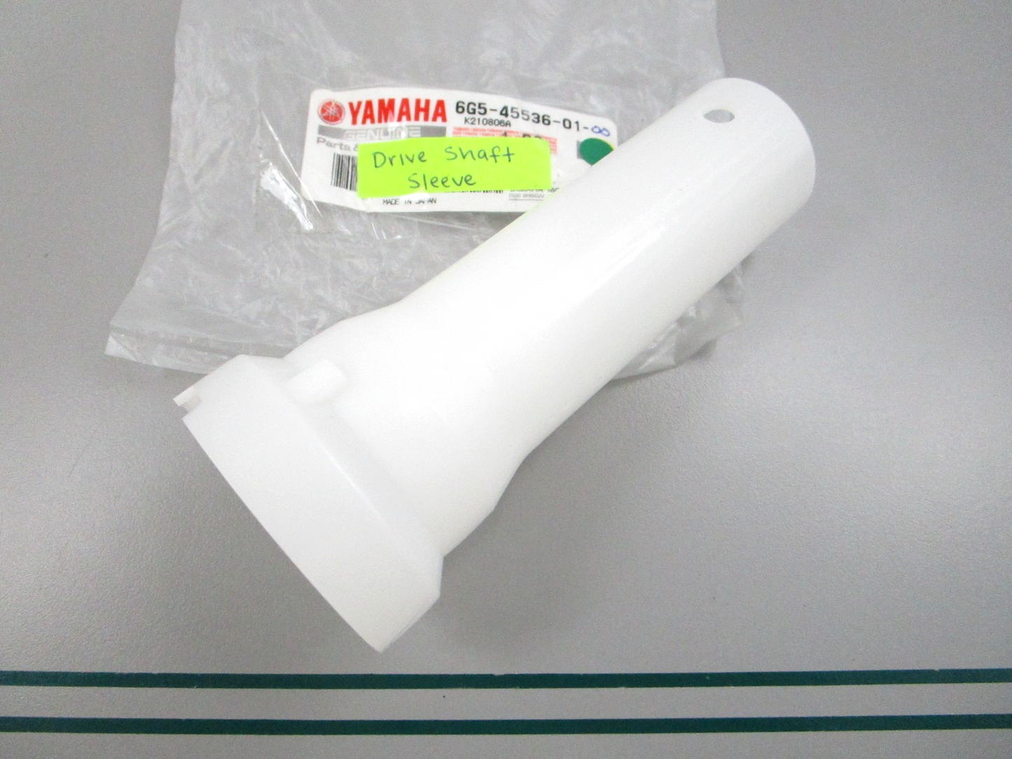 NEW OEM 6G5-45536-01-00 Yamaha Drive Shaft Sleeve 0810