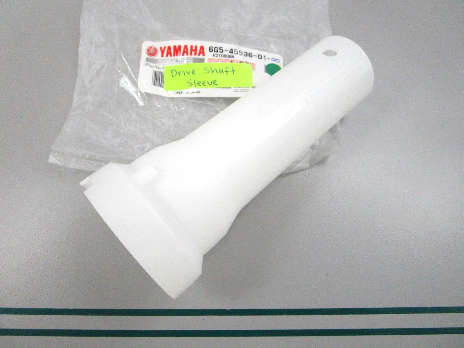NEW OEM 6G5-45536-01-00 Yamaha Drive Shaft Sleeve 0810