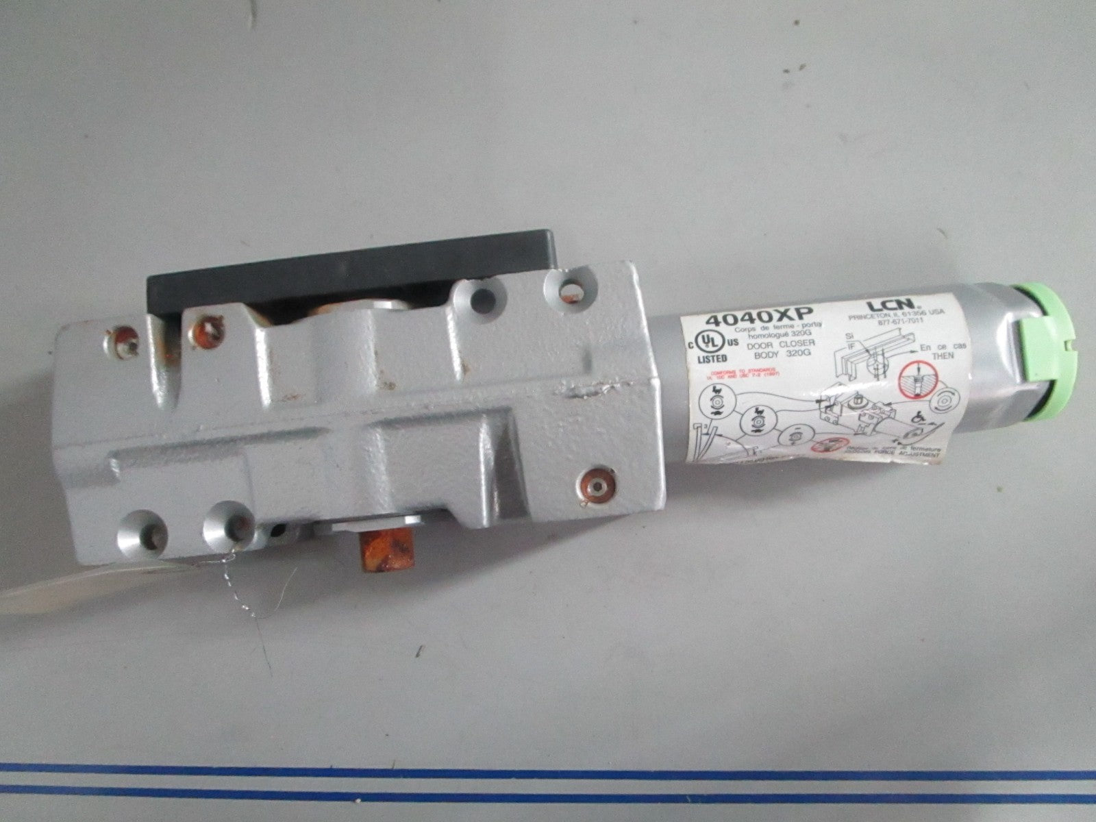 NEW OEM 320G 4040XP LCN Door Closer Body 0820