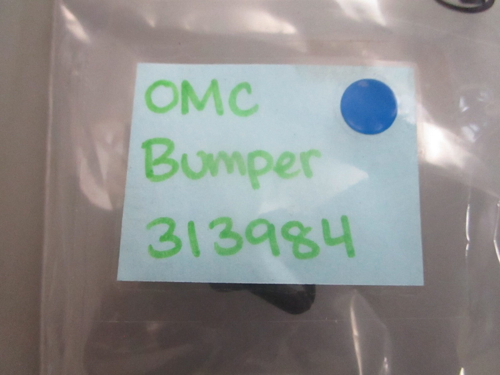 *NEW OEM* 0810 OMC Johnson Evinrude Bumper 313984 0313984