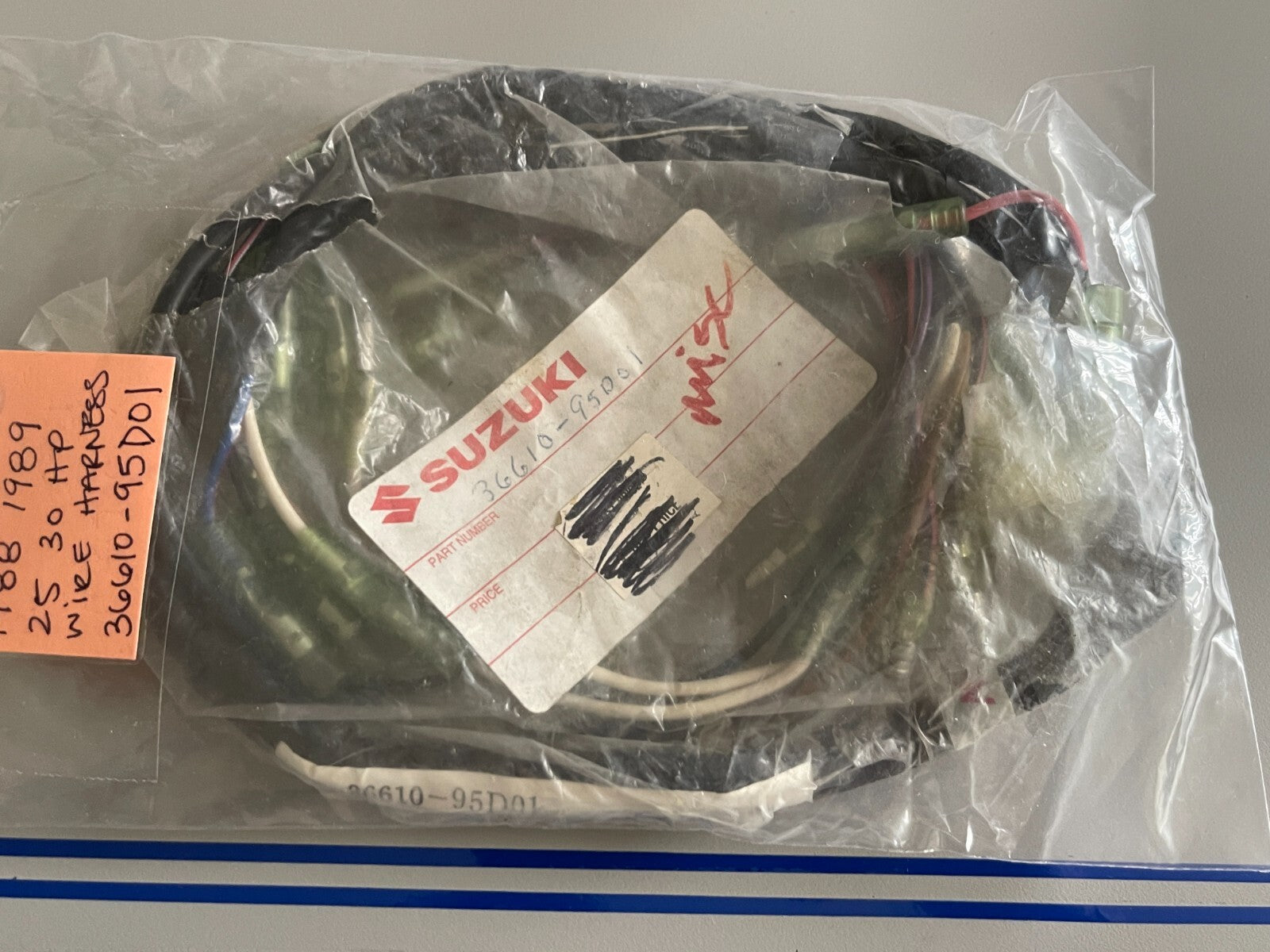*NEW OEM* 0720 Suzuki 1988 1989 25 hp 30 hp Wire Harness 36610-95D01