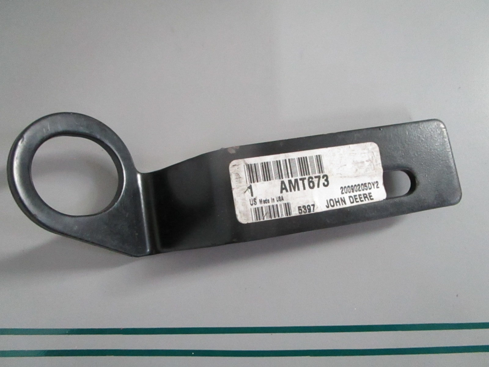NEW OEM AMT673 CAT Bracket 0820