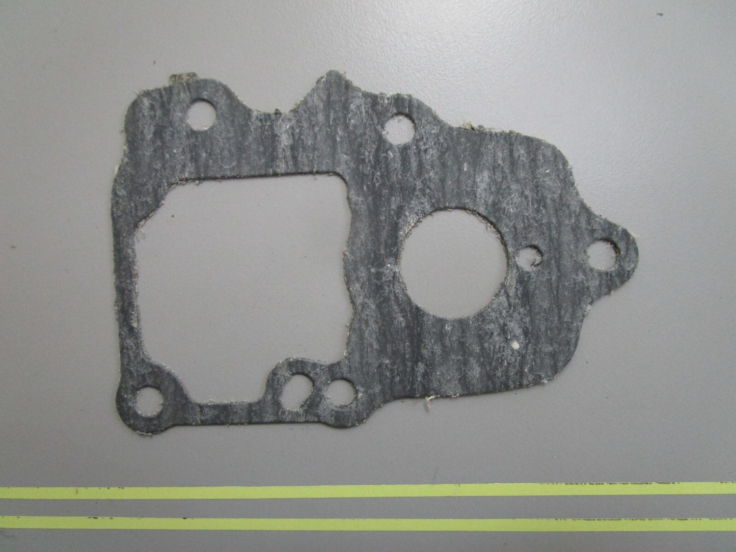 *NEW OEM* 0810 OMC Johnson Evinrude Gasket 312946 0312946
