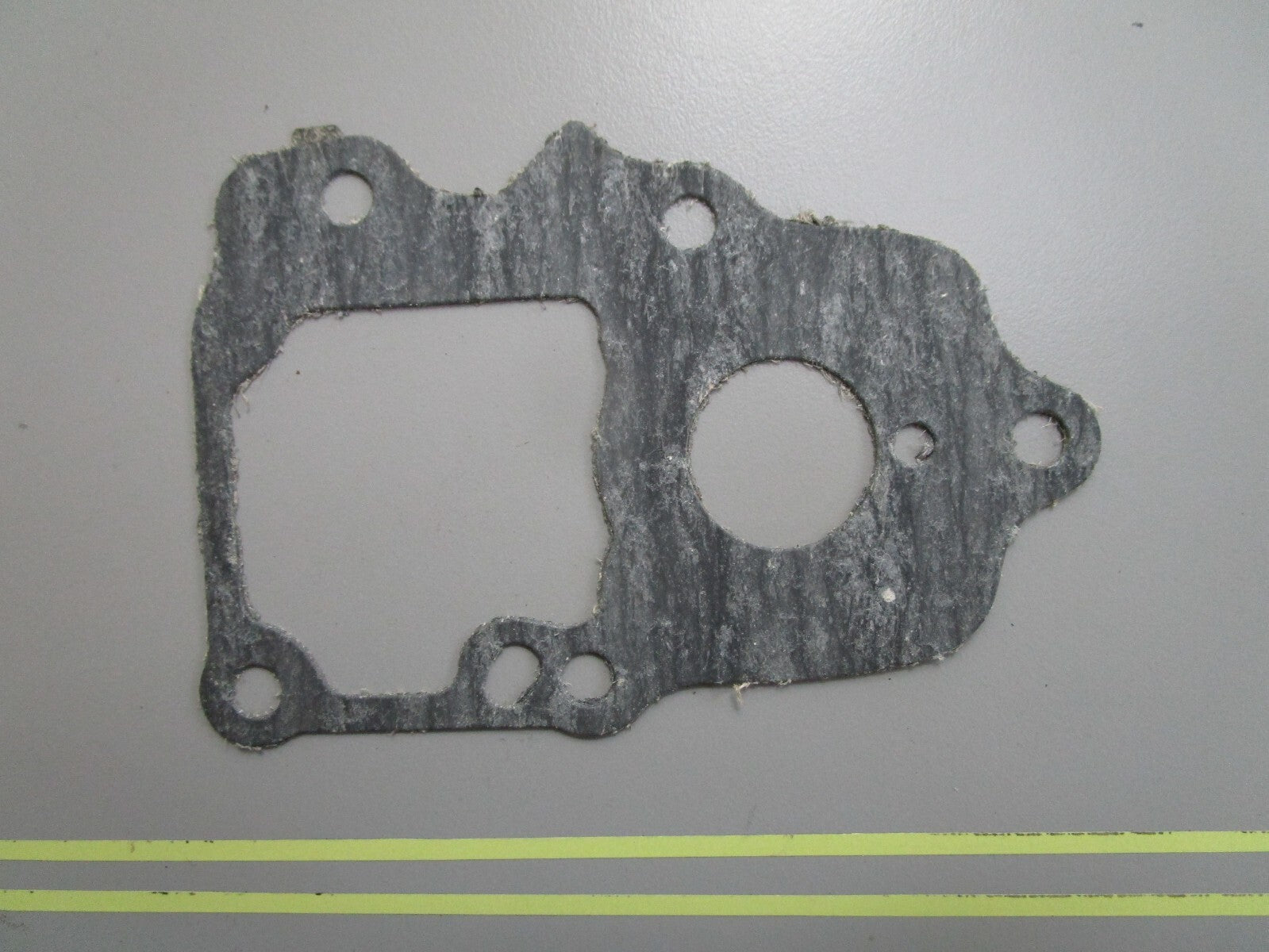 *NEW OEM* 0810 OMC Johnson Evinrude Gasket 312946 0312946