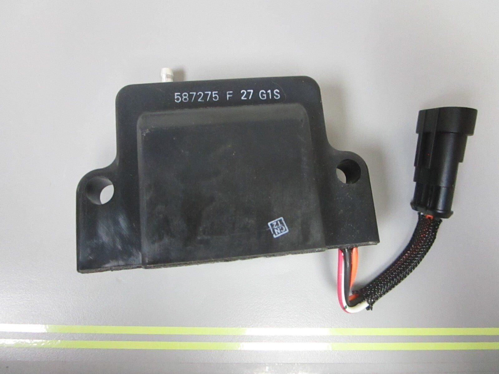 *NEW OEM* 0720 OMC Johnson Evinrude Ignition Coil 587275 0587275