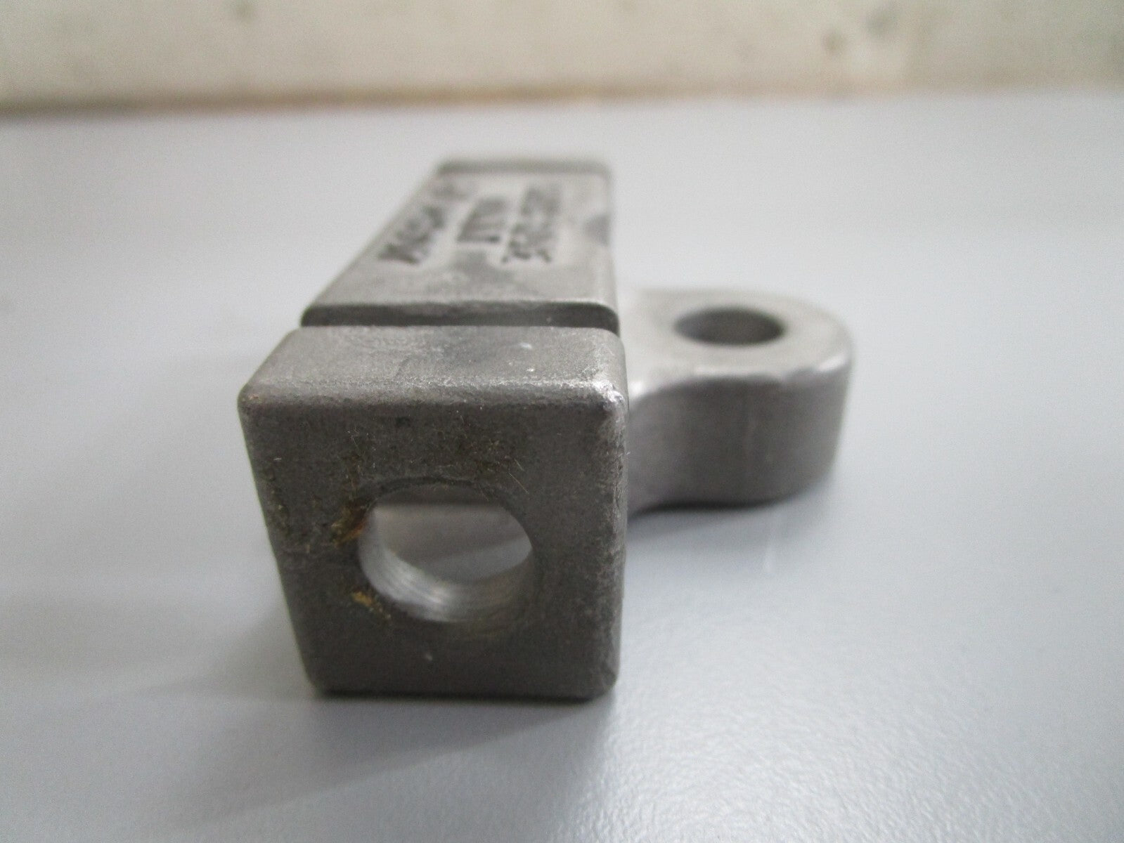 *NEW OEM* 0810 OMC Johnson Evinrude Connector 123607 0123607