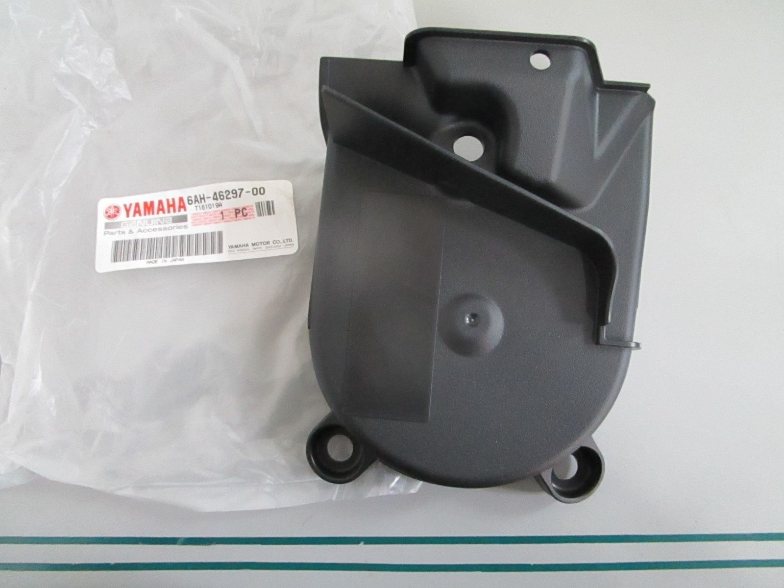 Yamaha NEW OEM Dust Cover 6AH-46297-00-00 NOS Genuine Marine Part 0820