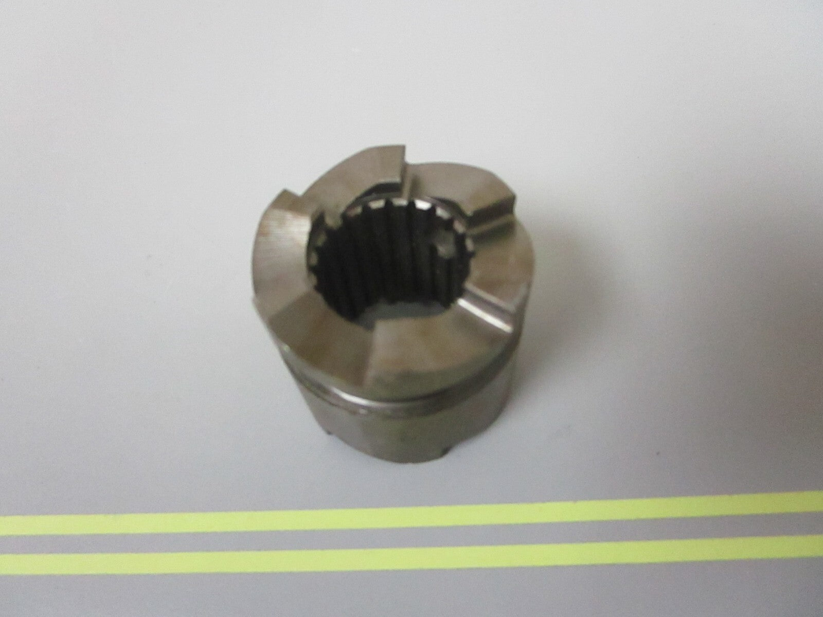 *NEW OEM* 0810 Mercury Quicksilver Clutch Dog 52-92911T