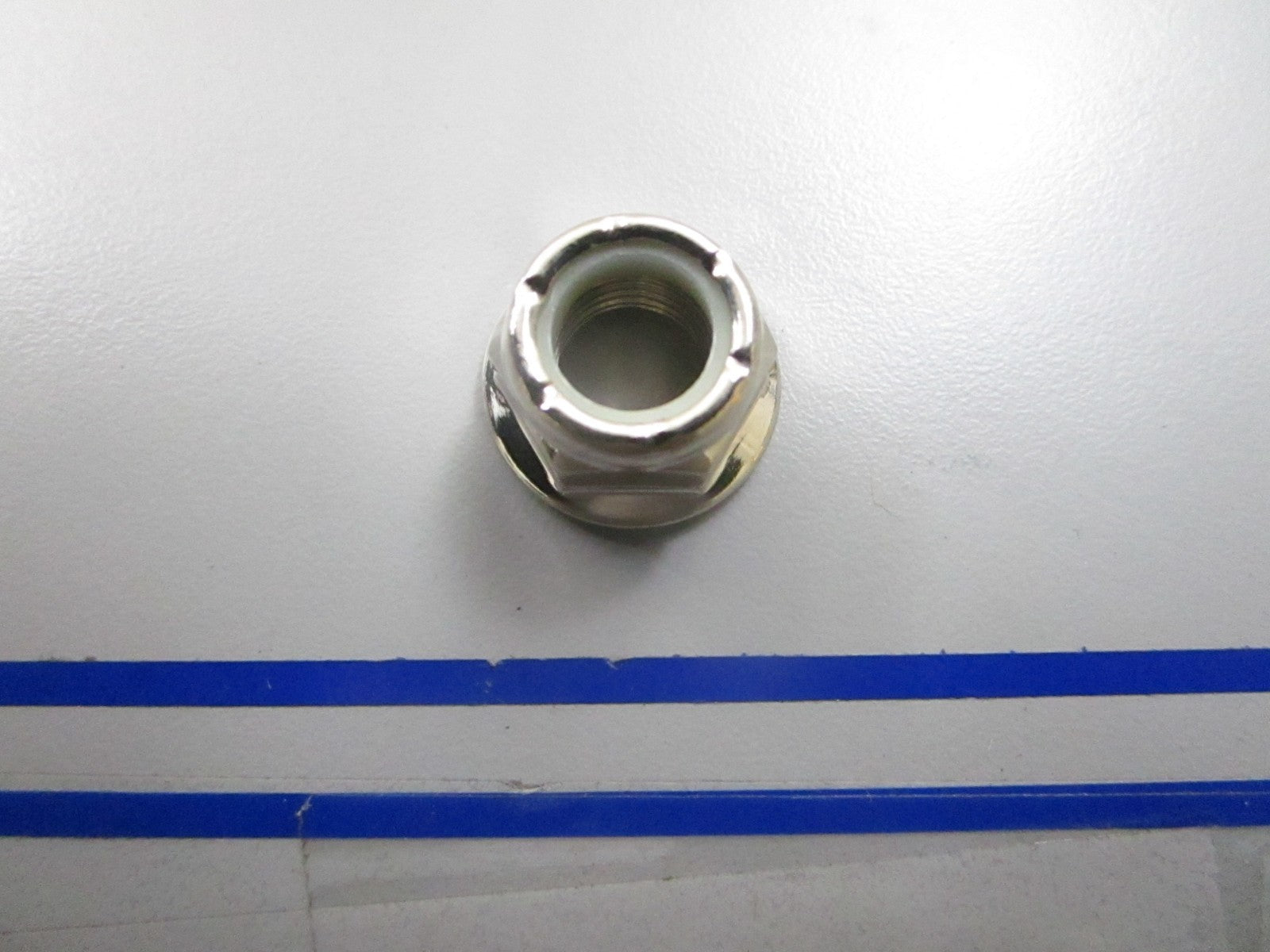 *NEW OEM* 0810 Mercury Quicksilver Nut 11-859135