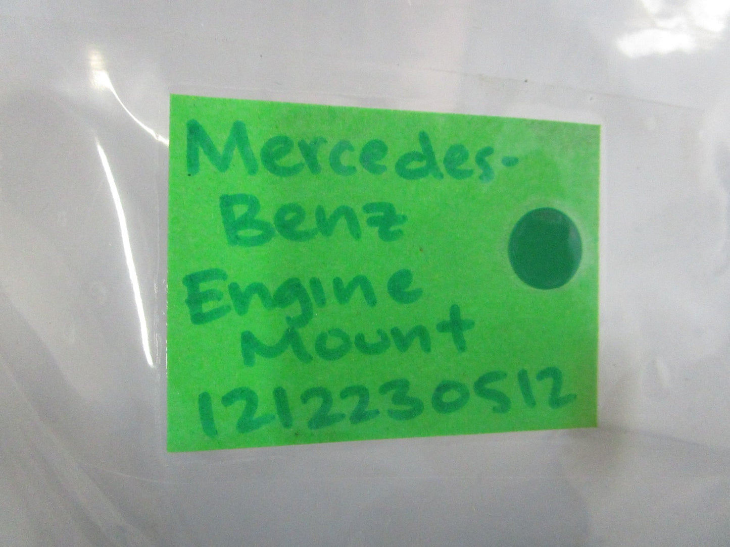 NEW OEM 1212230512 Mercedes-Benz Engine Mount 0810