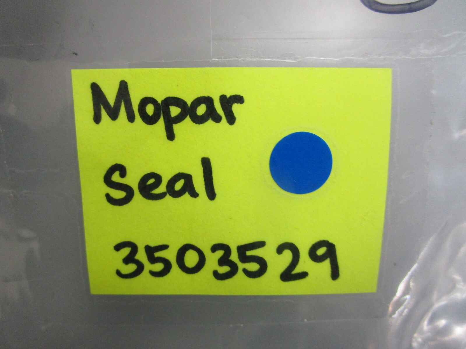 *NEW* (LOT OF 2) 0810 Mopar Seal 3503529