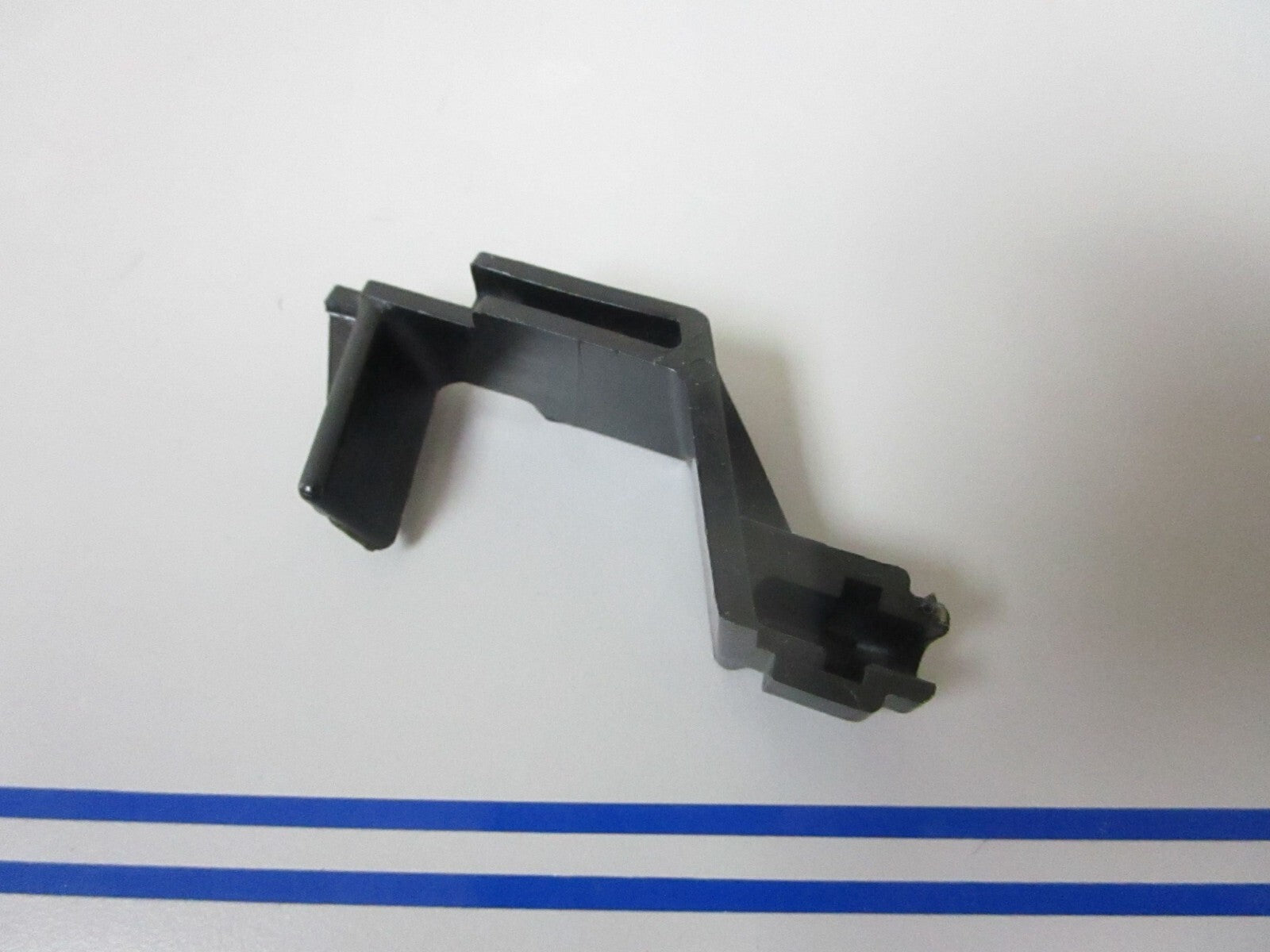 *NEW OEM* 0770 Mercury Quicksilver Cowl Latch Lever 74349