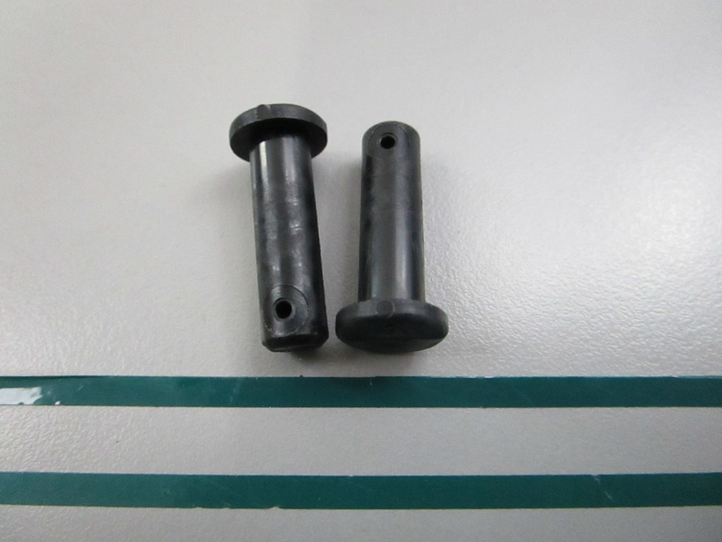 OMC Johnson Evinrude NEW OEM Throttle Pin 334063 0334063 NOS (LOT OF 2) 0810