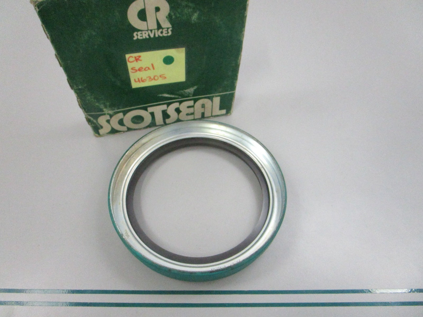 NEW 46305 CR Seal 0810