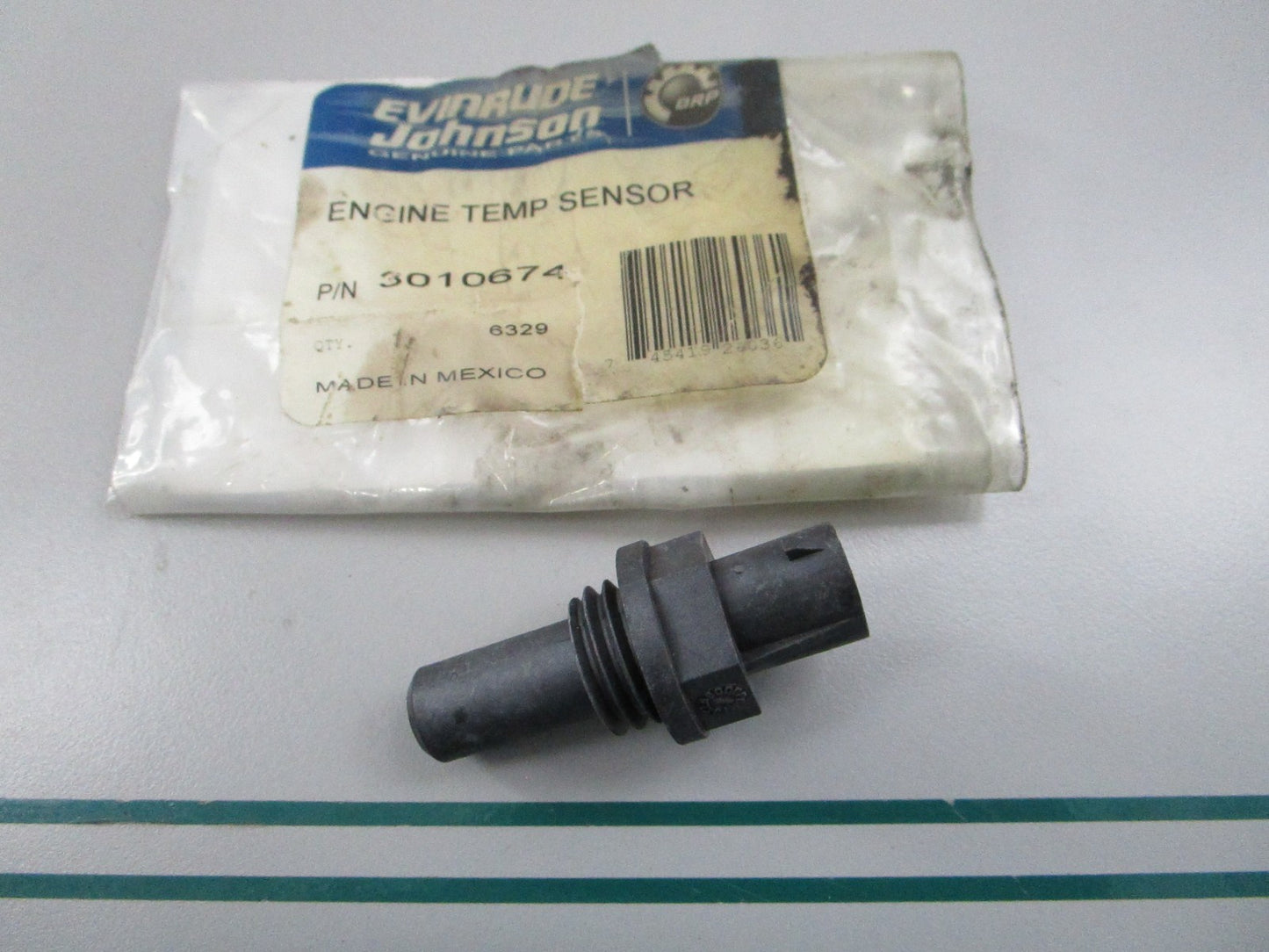 NEW OEM 3010674 OMC Johnson Evinrude Temperature Sensor 0810