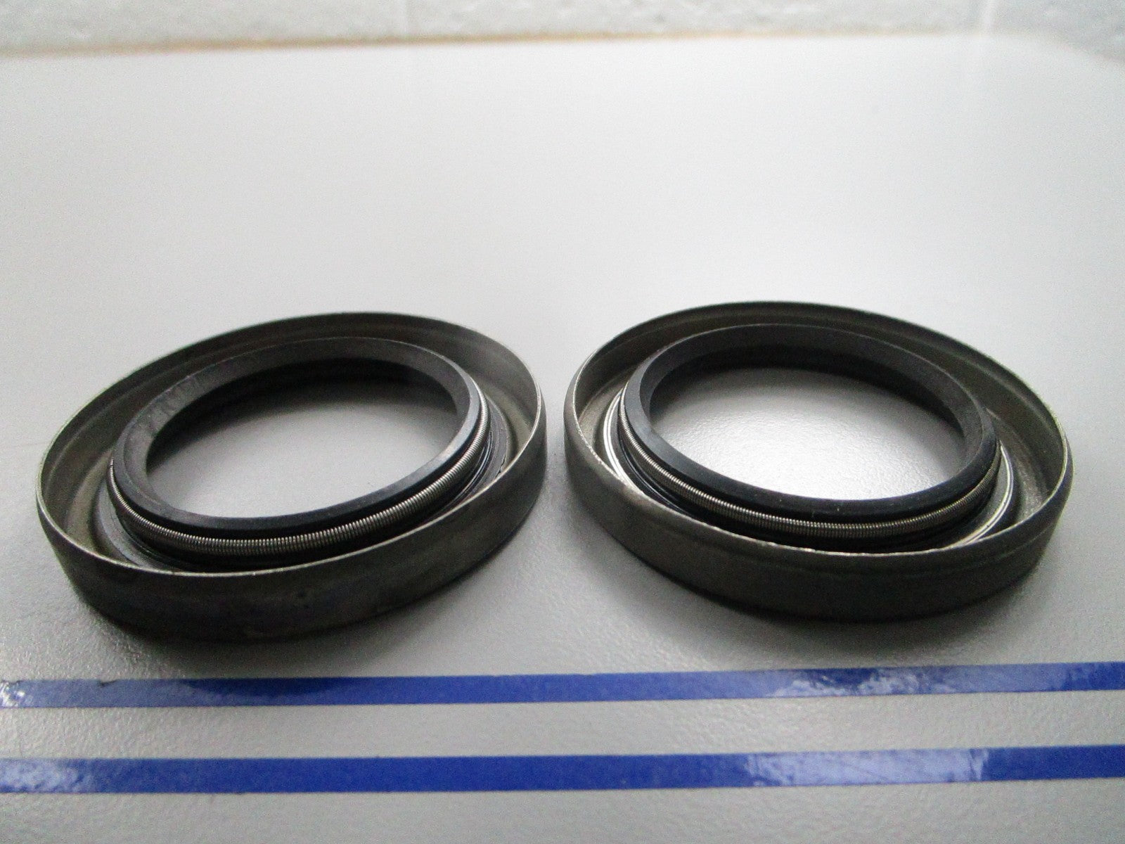 NEW OEM (LOT OF 2) Mercury Quicksilver 26-54926 Oil Seal 0810