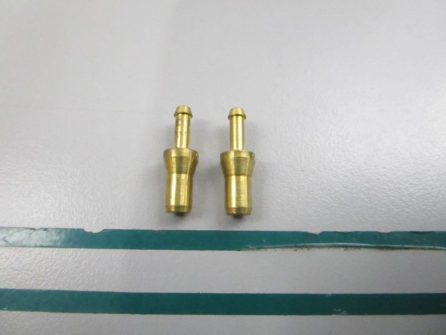 NEW OEM (LOT OF 2) 328789 0328789 OMC Johnson Evinrude Nipple 0810