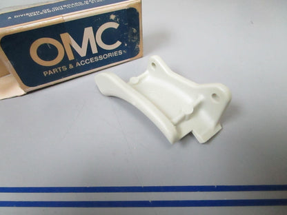 *NEW OEM* 0810 OMC Johnson Evinrude Bracket 323284 0323284