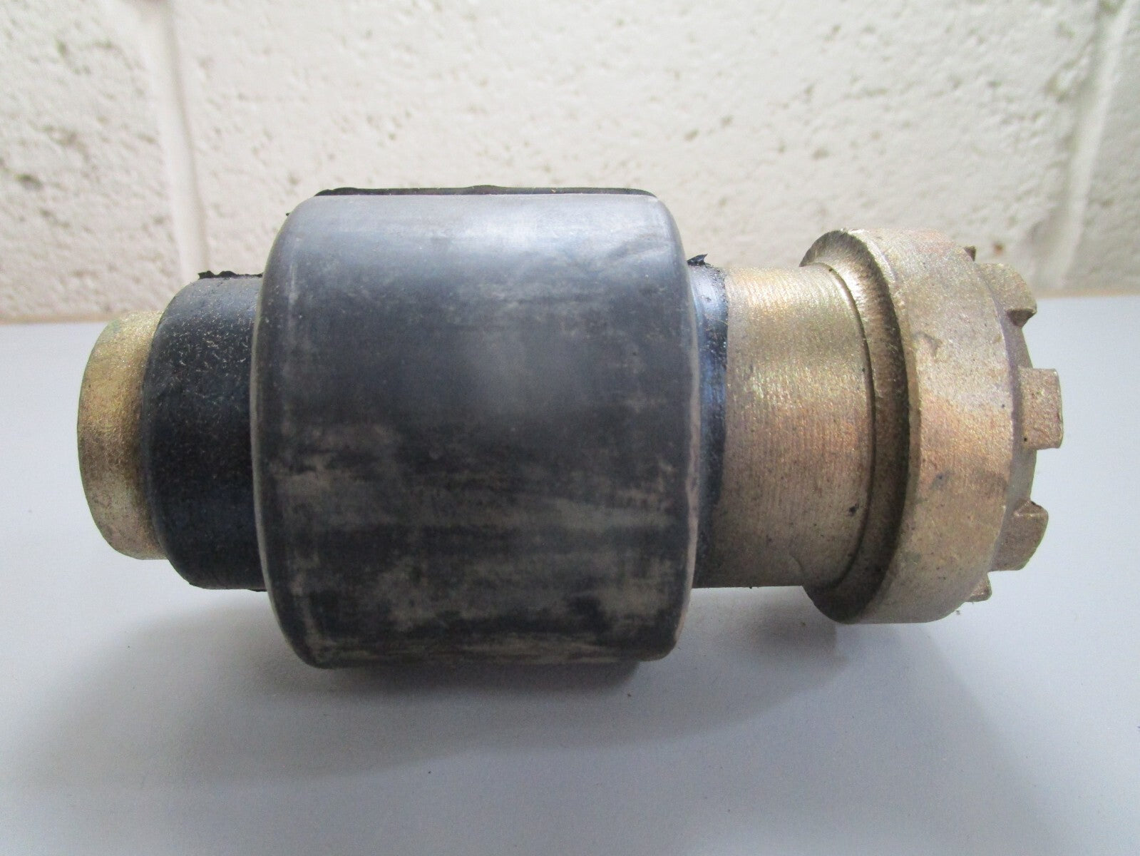 *NEW OEM* 0820 Mercury Quicksilver Rubber Hub 43672