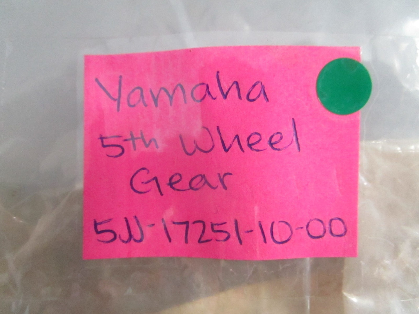 NEW OEM 5JJ-17251-10-00 Yamaha 5th Wheel Gear 0820