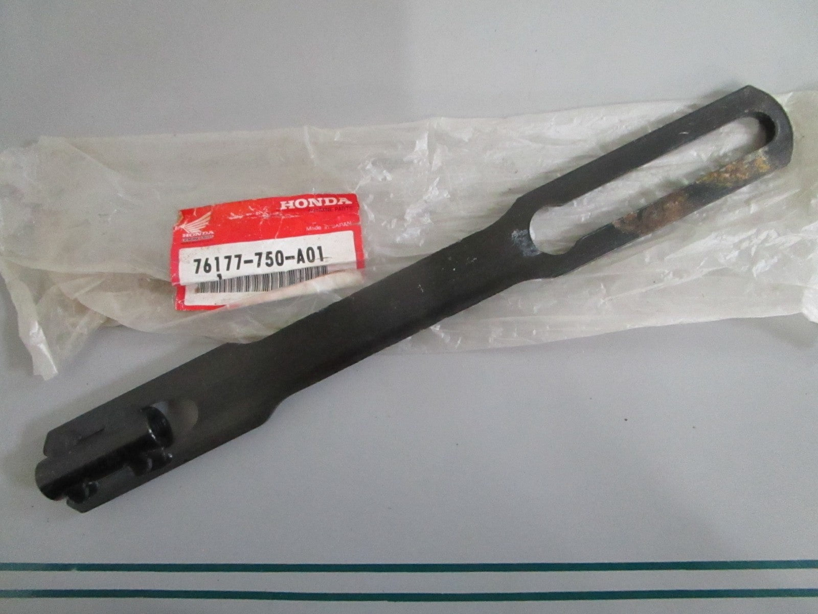 NEW OEM 76177-750-A01 Honda Rod 0820
