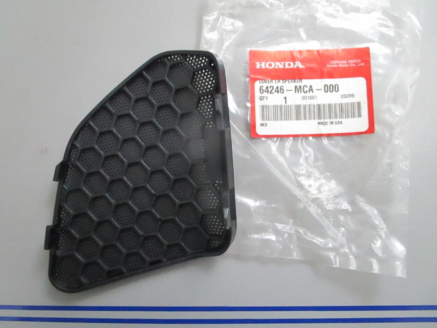 *NEW OEM* 0820 Honda Left Front Speaker Cover 64246-MCA-000