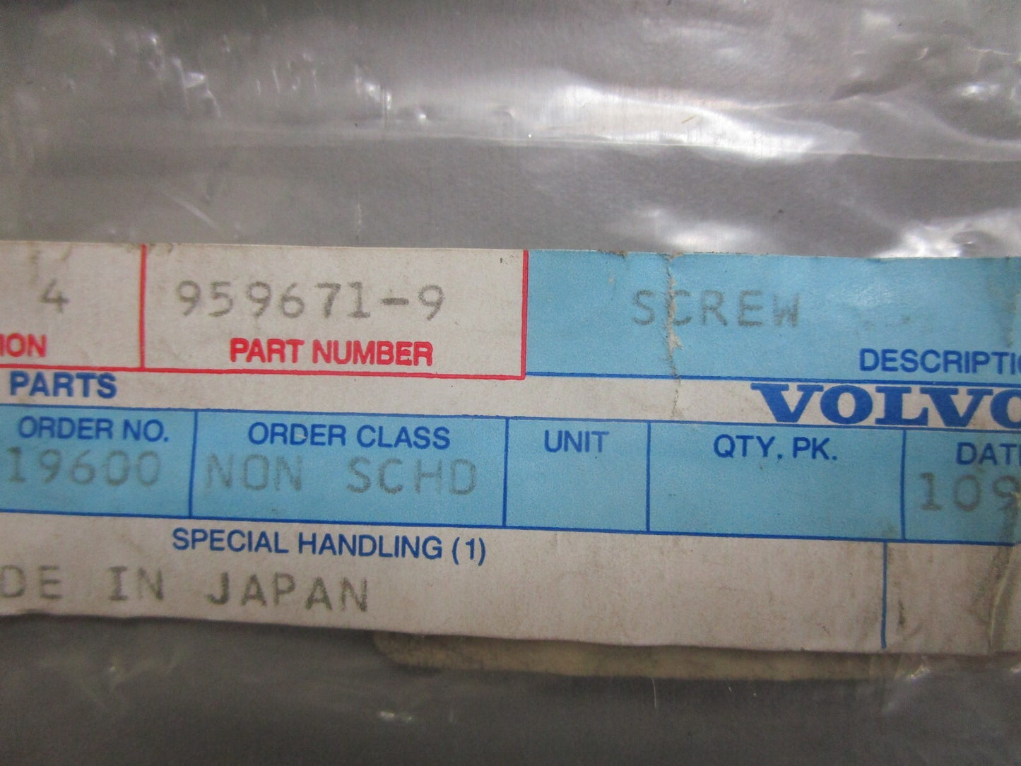 *NEW OEM* 0810 Volvo Penta Screw 959671