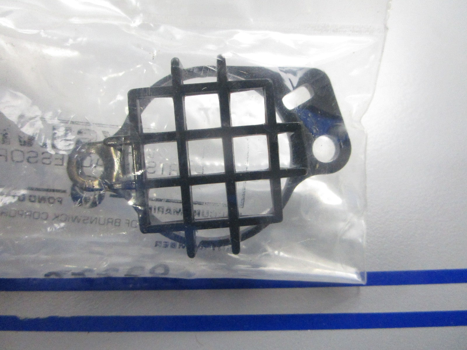 *NEW OEM* 0810 Mercury Quicksilver Screen 65552