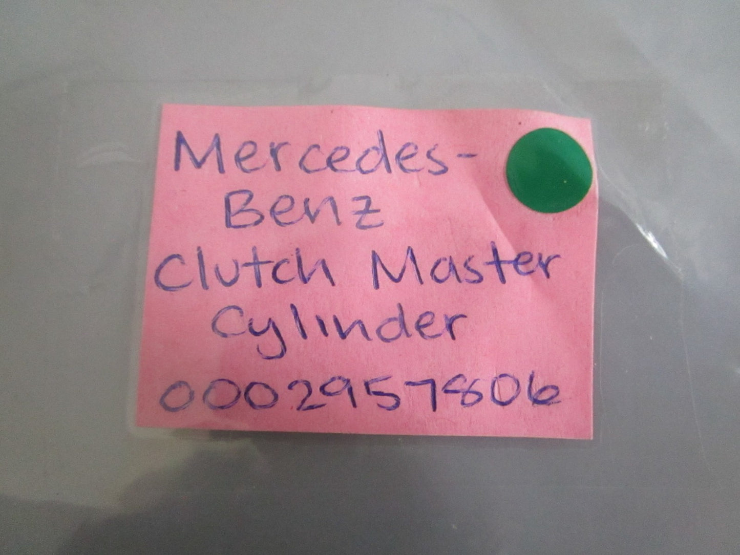 NEW OEM 0002957806 Mercedes-Benz Clutch Master Cylinder 0820