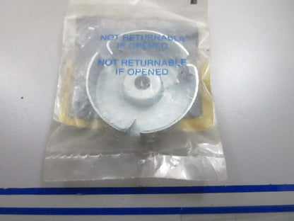 *NEW OEM* 0810 Mercury Quicksilver Dog Retainer F15604