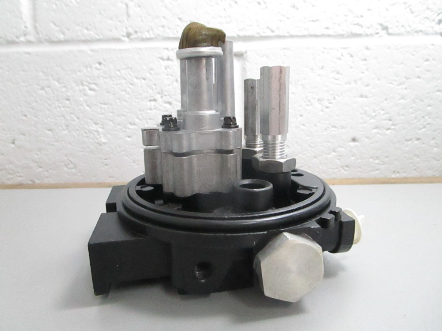 *NEW OEM* 0820 Mercury Quicksilver Adaptor 18528