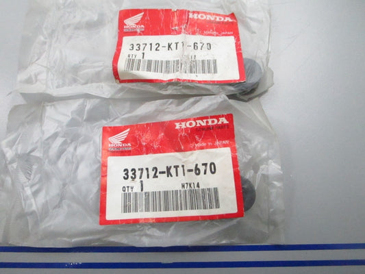 *NEW OEM* (LOT OF 2) 0810 Honda Tail Light Rubber 33712-KT1-670