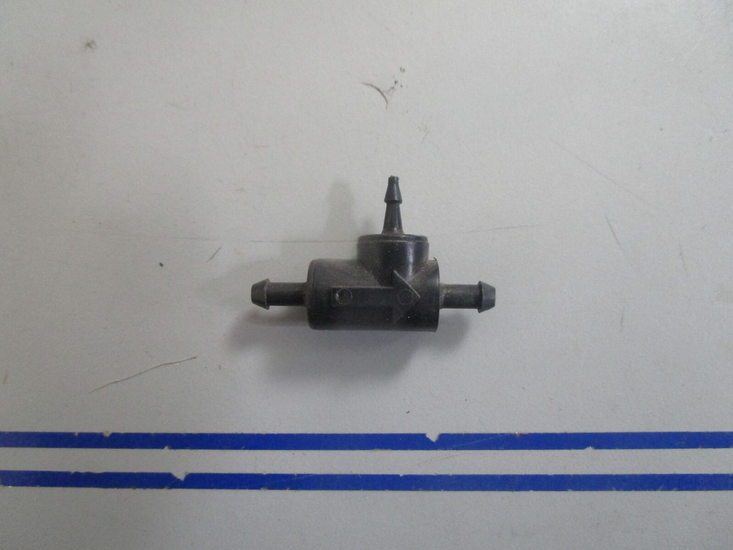 *NEW OEM* 0810 OMC Johnson Evinrude Check Valve Assembly 394892 0394892