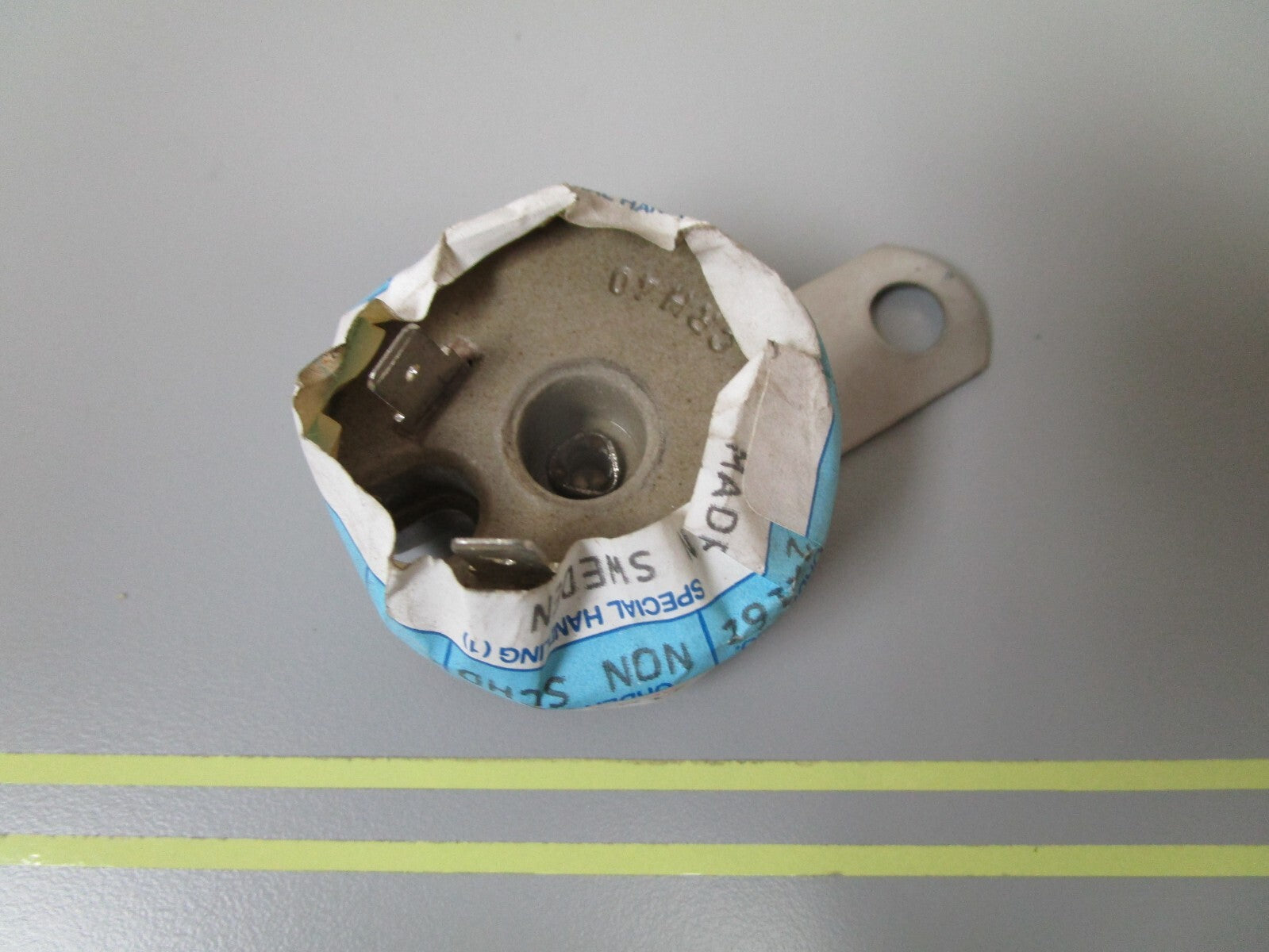 *NEW OEM* 0810 Volvo Penta Resistance 831875