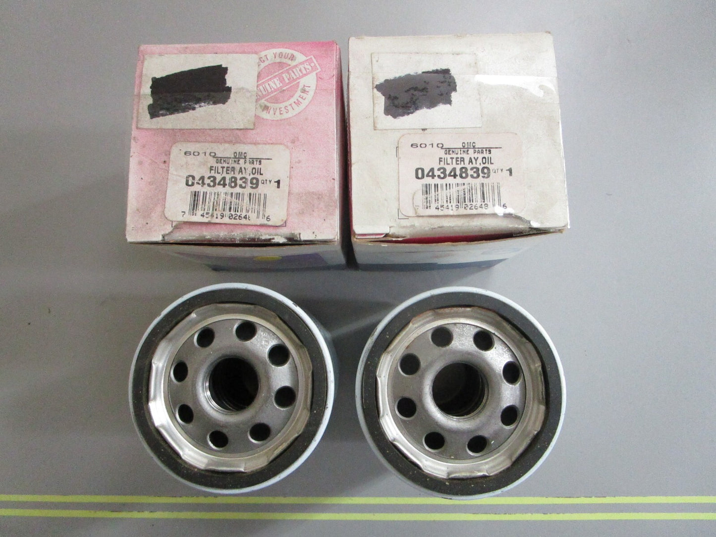 *NEW OEM* (LOT OF 2) 0820 OMC Johnson Evinrude Oil Filter 434839 0434839