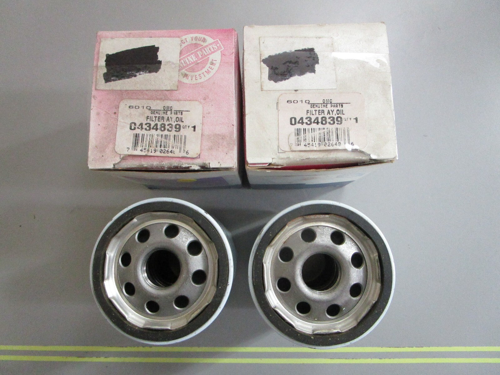 *NEW OEM* (LOT OF 2) 0820 OMC Johnson Evinrude Oil Filter 434839 0434839