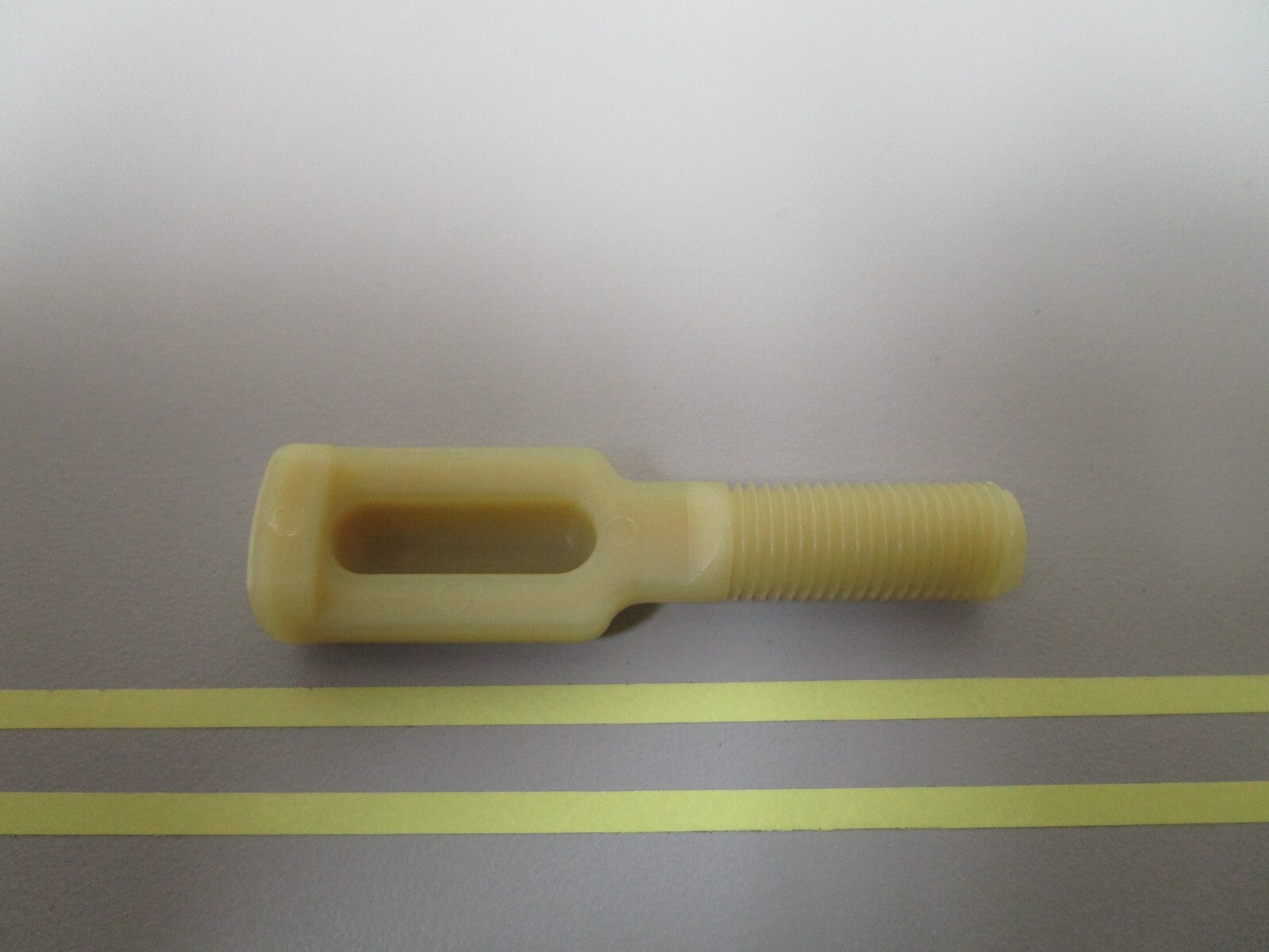 *NEW OEM* 0810 OMC Johnson Evinrude Screw 321996 0321996