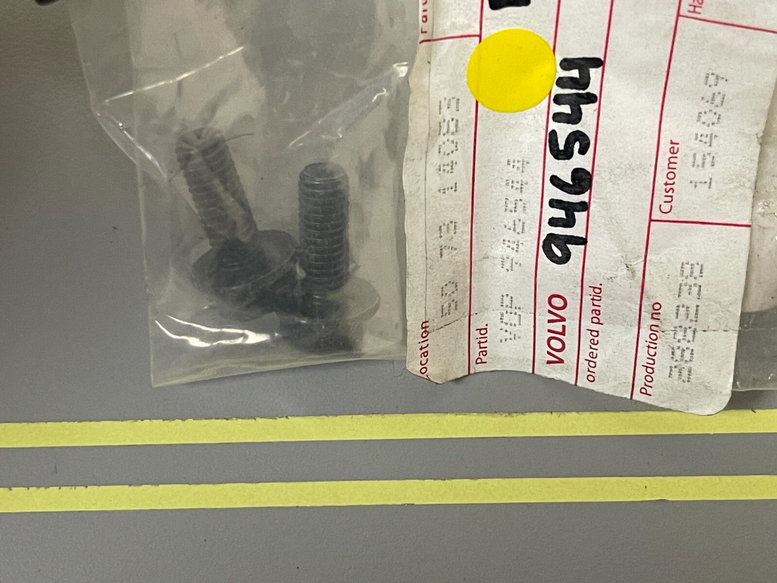 *NEW OEM* (LOT OF 2) 0810 Volvo Penta Flange Screw 946544