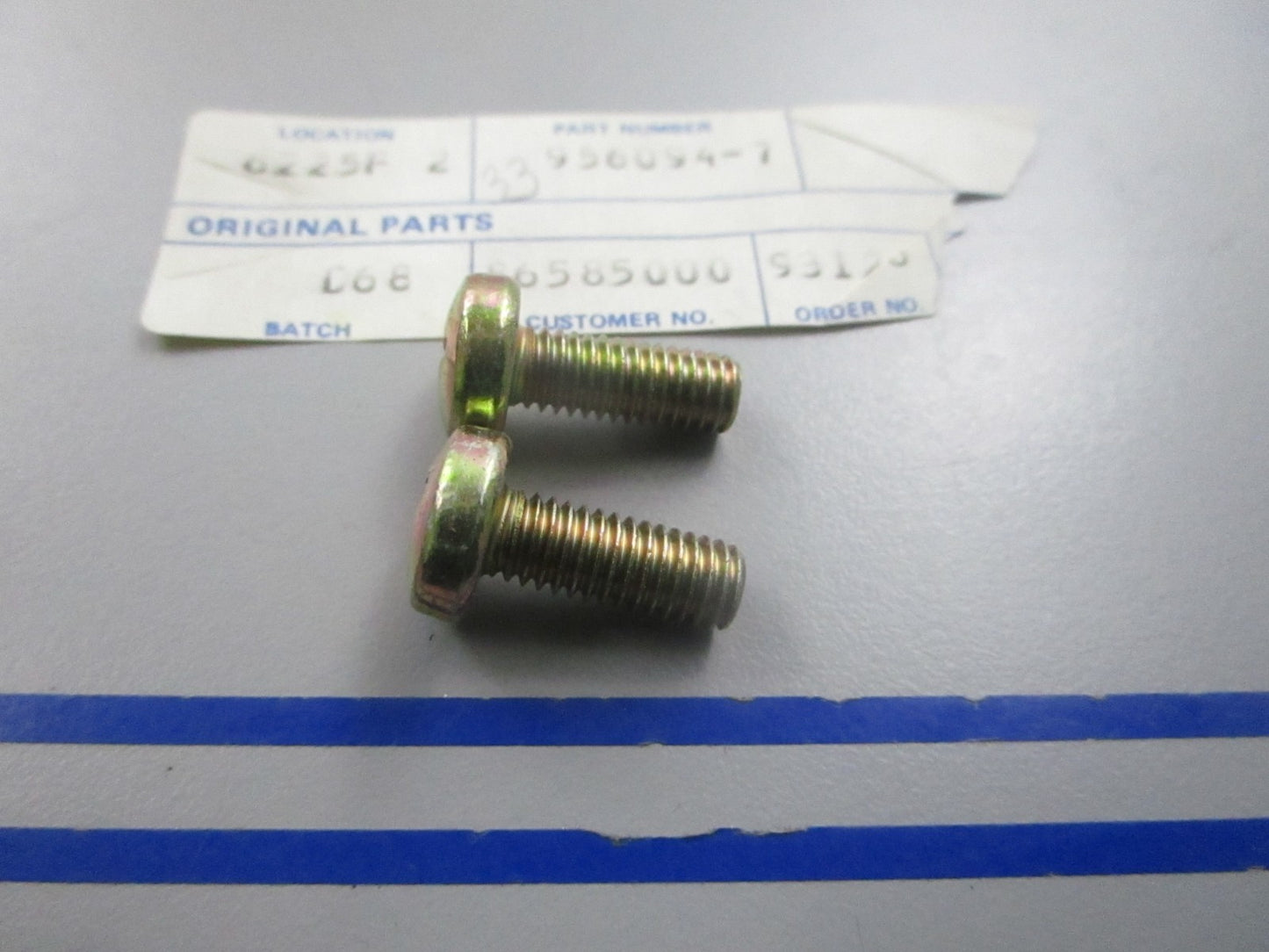 NEW OEM (LOT OF 2) 956094 Volvo Penta Screw 0810