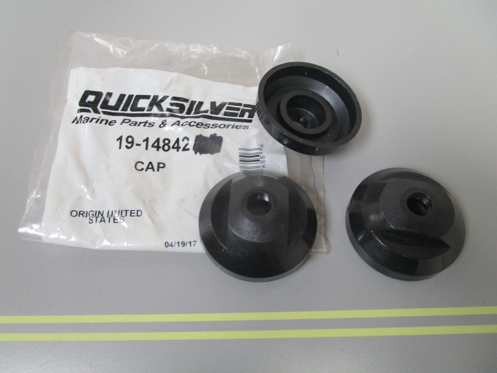 *NEW OEM* (LOT OF 3) 0810 Mercury Quicksilver Cap 19-14842