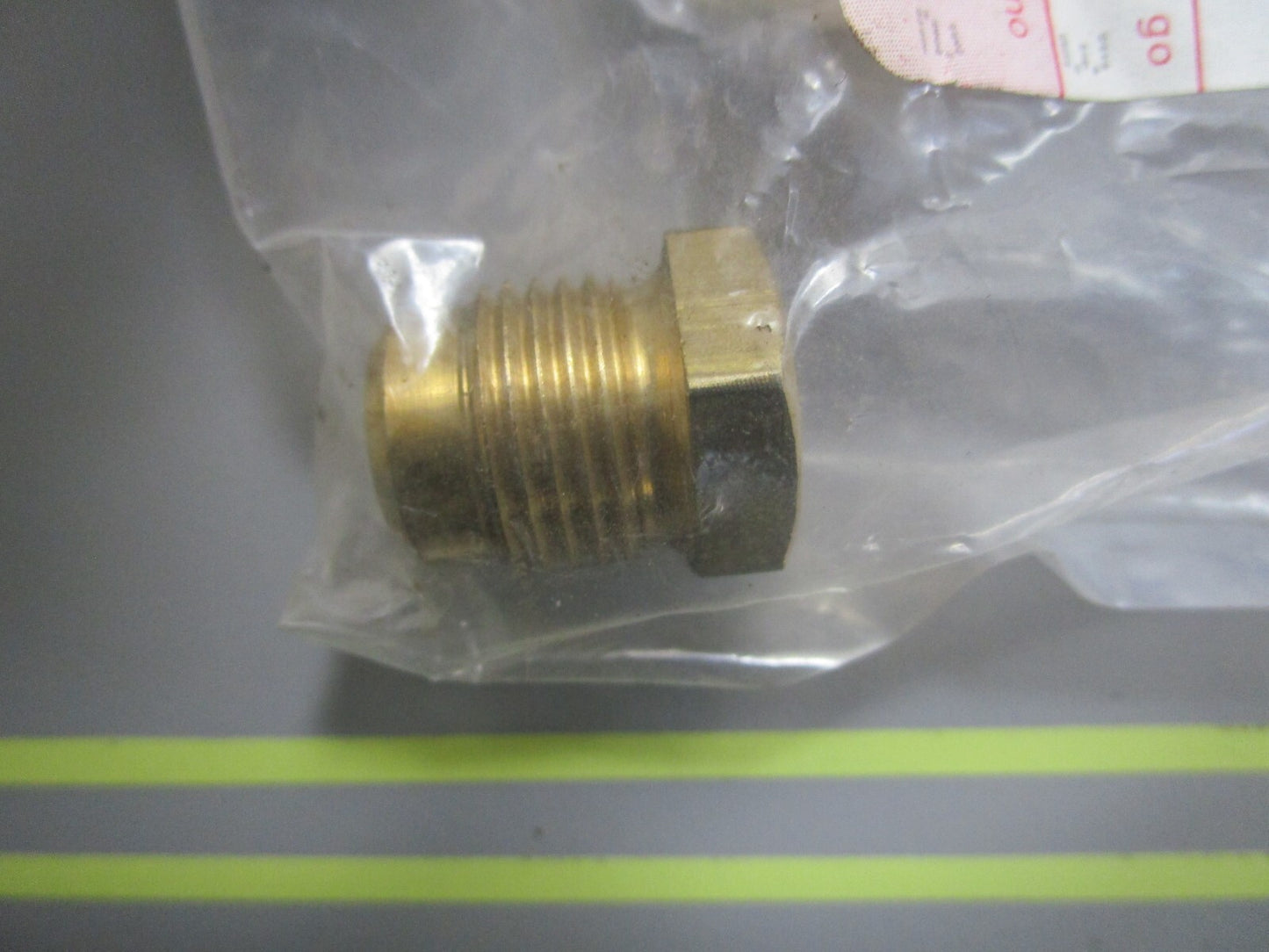 *NEW OEM* 0810 Volvo Penta Nipple 834621